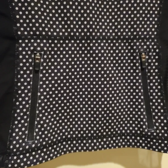 Lululemon Jacket - Picture 5 of 9